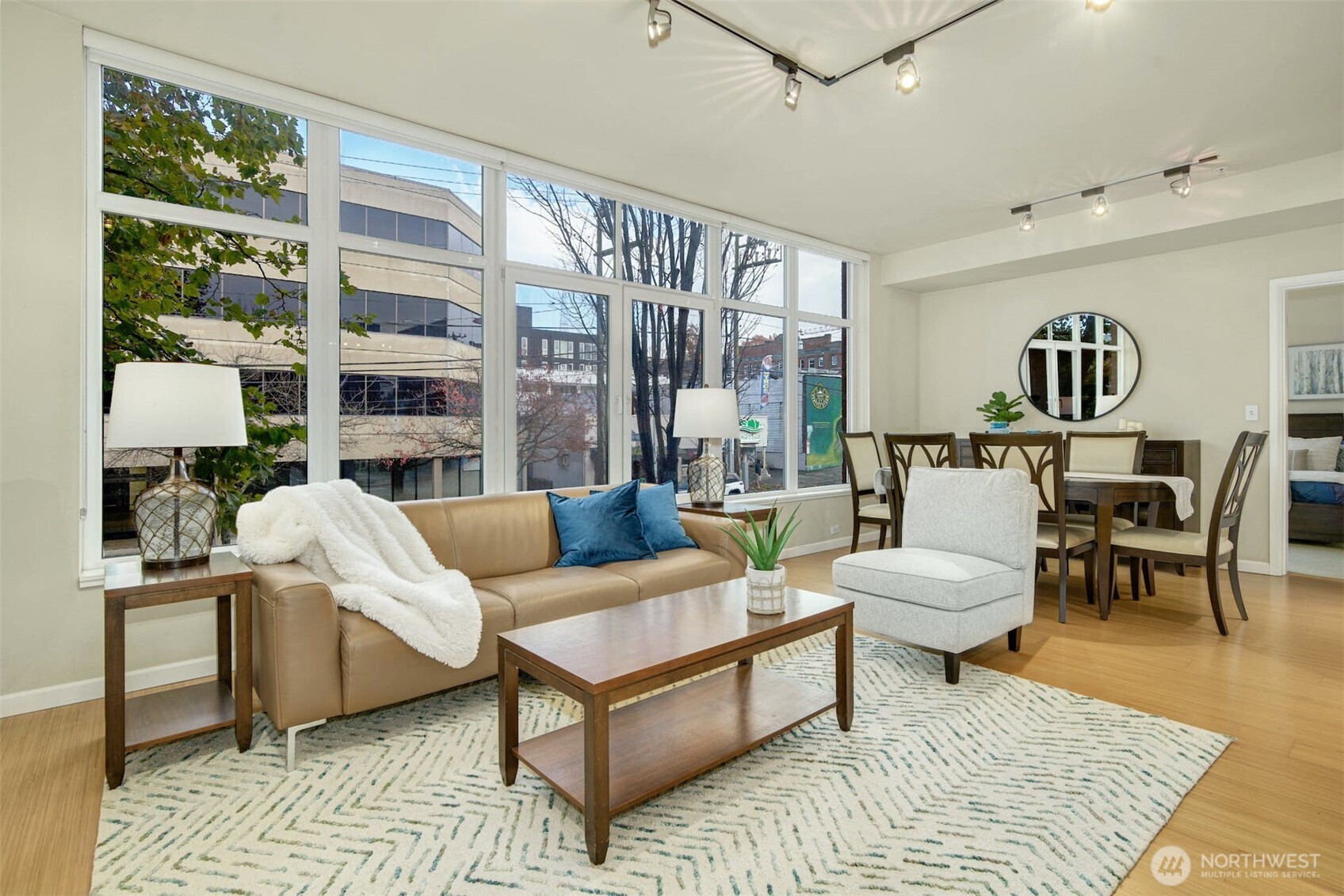 17 W Mercer Street 212