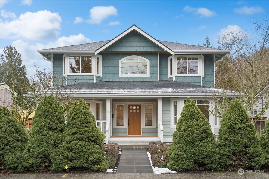 Photo of 324 32nd Avenue E, Seattle, WA 98112 (MLS # 2329445)