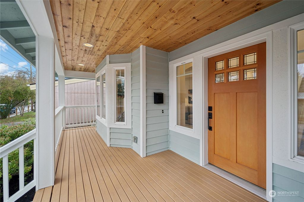Photo of 324 32nd Avenue E, Seattle, WA 98112 (MLS # 2329445)