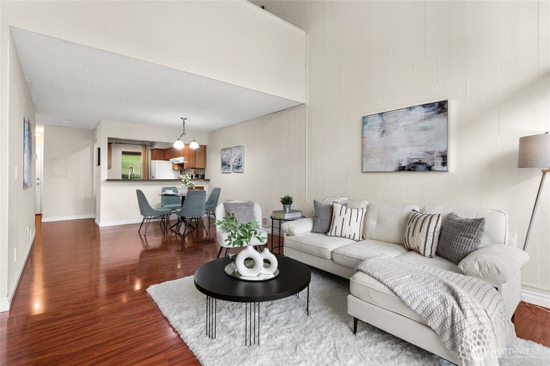 13832 NE 66th Street 605