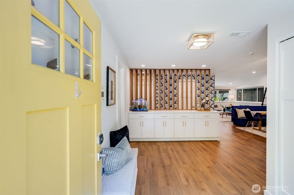 Photo of 327 Martin Luther King Jr Way, Seattle, WA 98122 (MLS # 2422919)