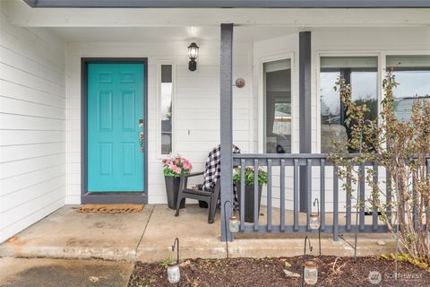 404 E Valley Street, Yacolt, WA 98675 - MLS#: 2367758