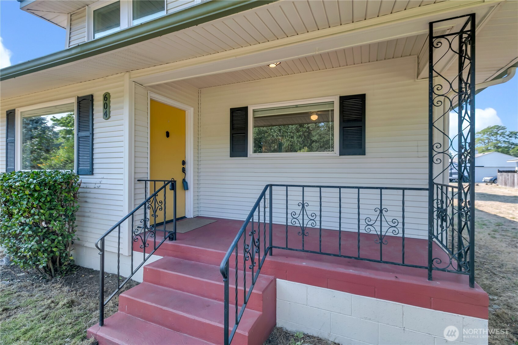 604 Dupont Avenue