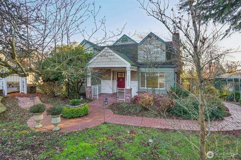 Photo of 4107 NE 60th Street, Vancouver, WA 98661 (MLS # 2456518)