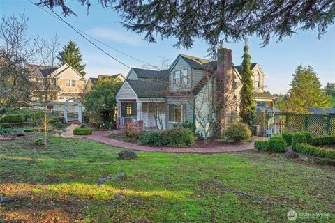 Photo of 4107 NE 60th Street, Vancouver, WA 98661 (MLS # 2456518)