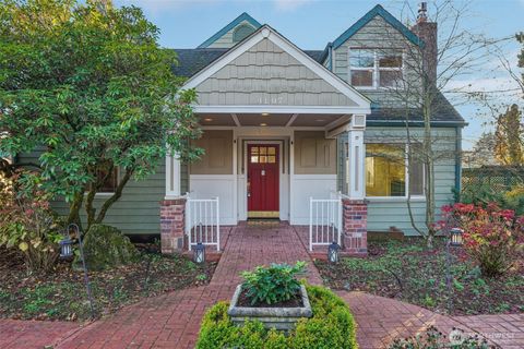 Photo of 4107 NE 60th Street, Vancouver, WA 98661 (MLS # 2456518)