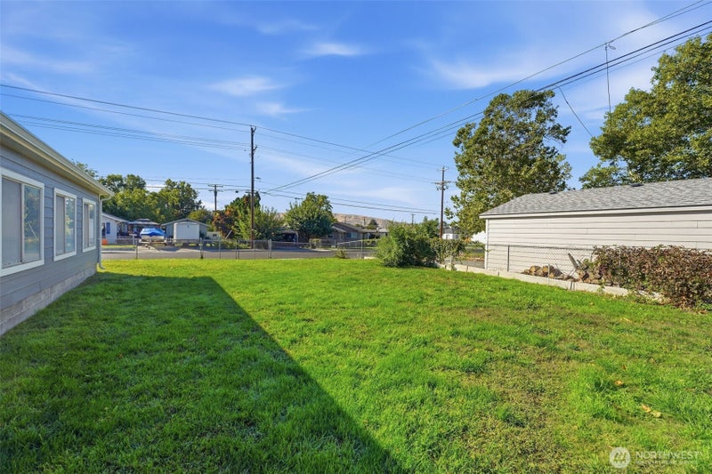 801 Willard Avenue