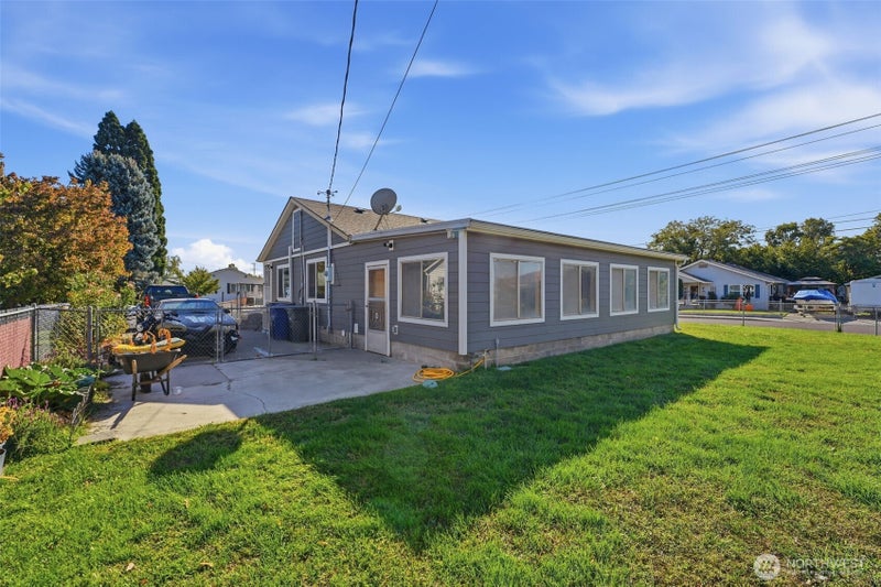 801 Willard Avenue