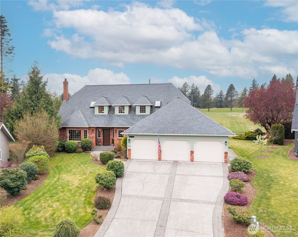 Photo of 1806 Fairview Court, Lynden, WA 98264 (MLS # 2506139)