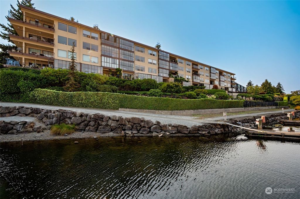 Photo of 3100 W Commodore Way #407, Seattle, WA 98199 (MLS # 1986107)
