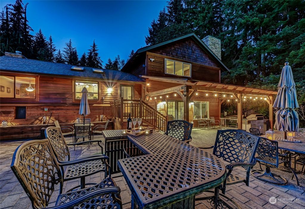 Photo of 8520 172nd Street SE, Snohomish, WA 98296 (MLS # 2273531)