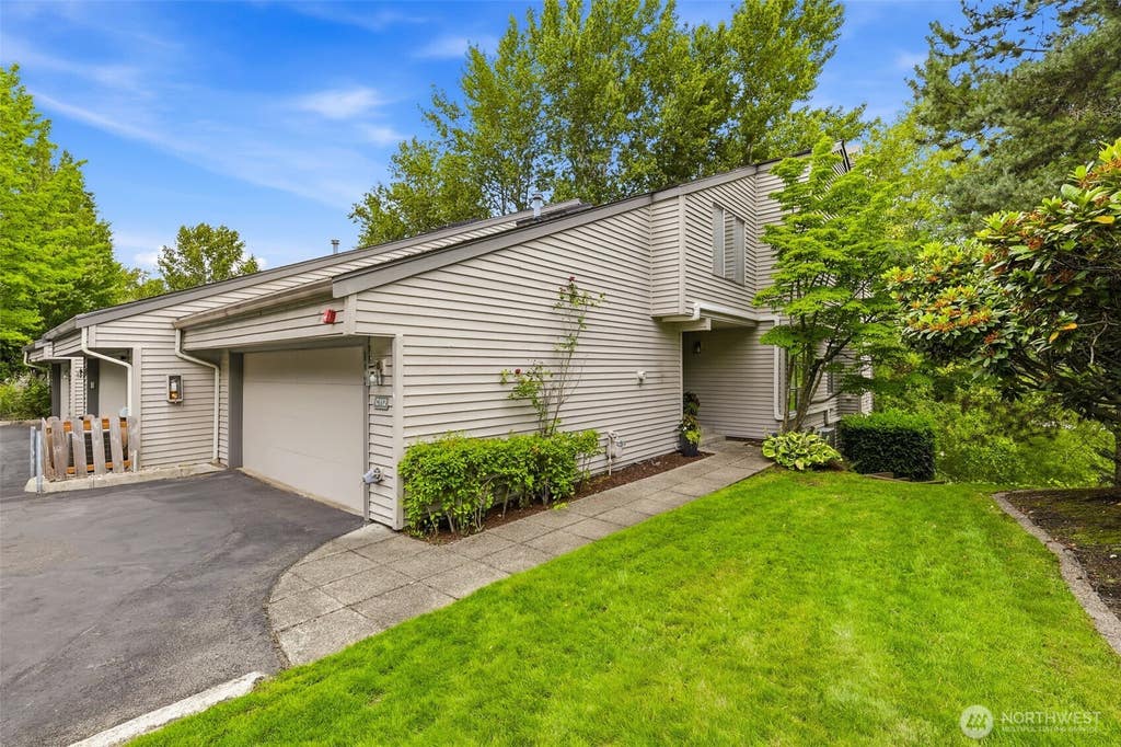 Photo of 7250 Old Redmond Road #C-112, Redmond, WA 98052 (MLS # 2560933)