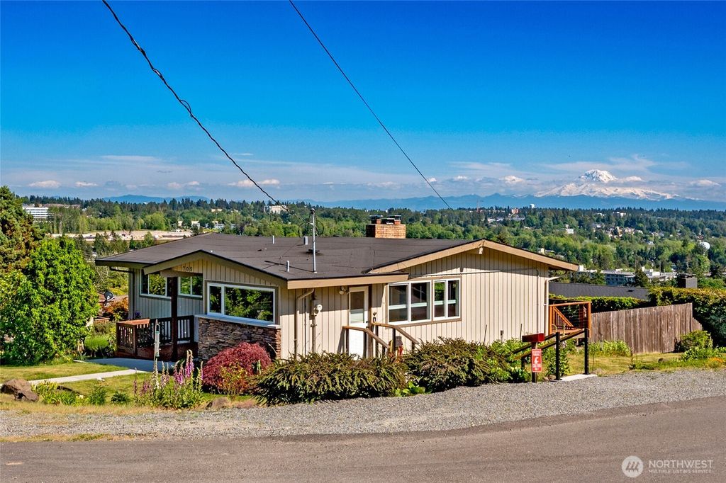 Photo of 705 S 209th Street, Des Moines, WA 98198 (MLS # 2509571)