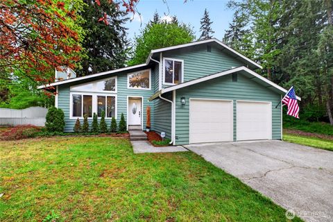 Photo of 11001 SE 313th Street, Auburn, WA 98092 (MLS # 2515749)