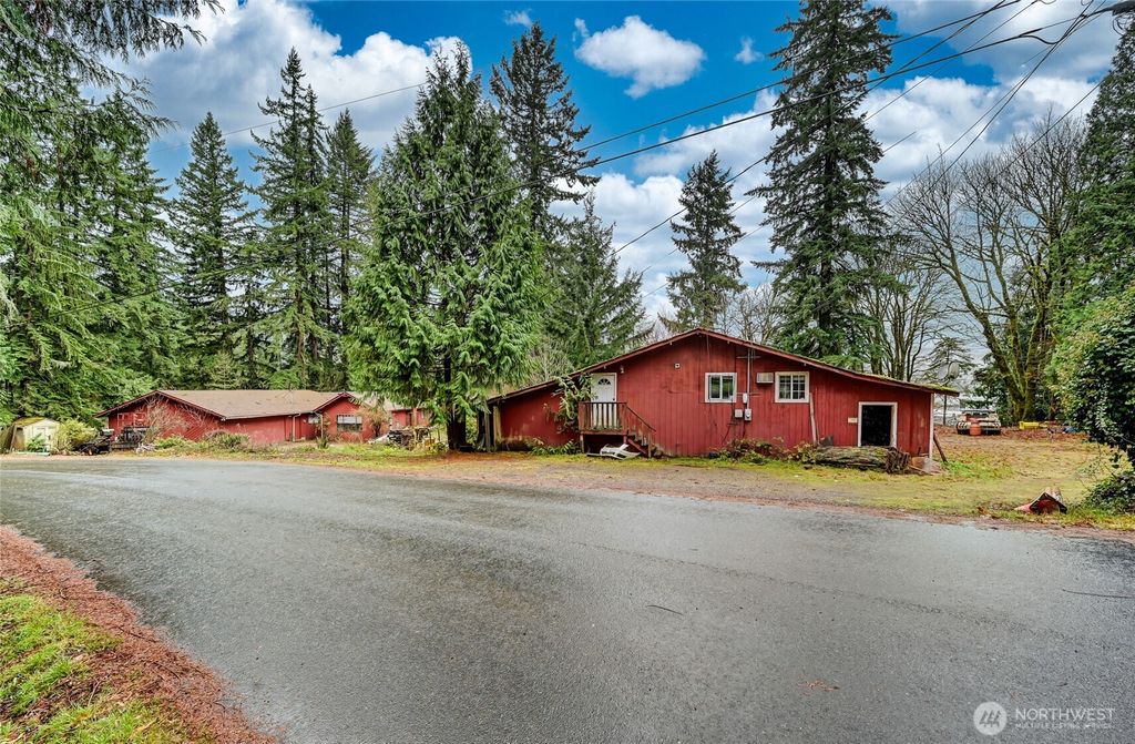Photo of 8221 308th Avenue SE, Issaquah, WA 98027 (MLS # 2459854)