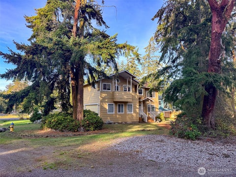 Photo of 1344 Hancock Street, Port Townsend, WA 98368 (MLS # 2593186)