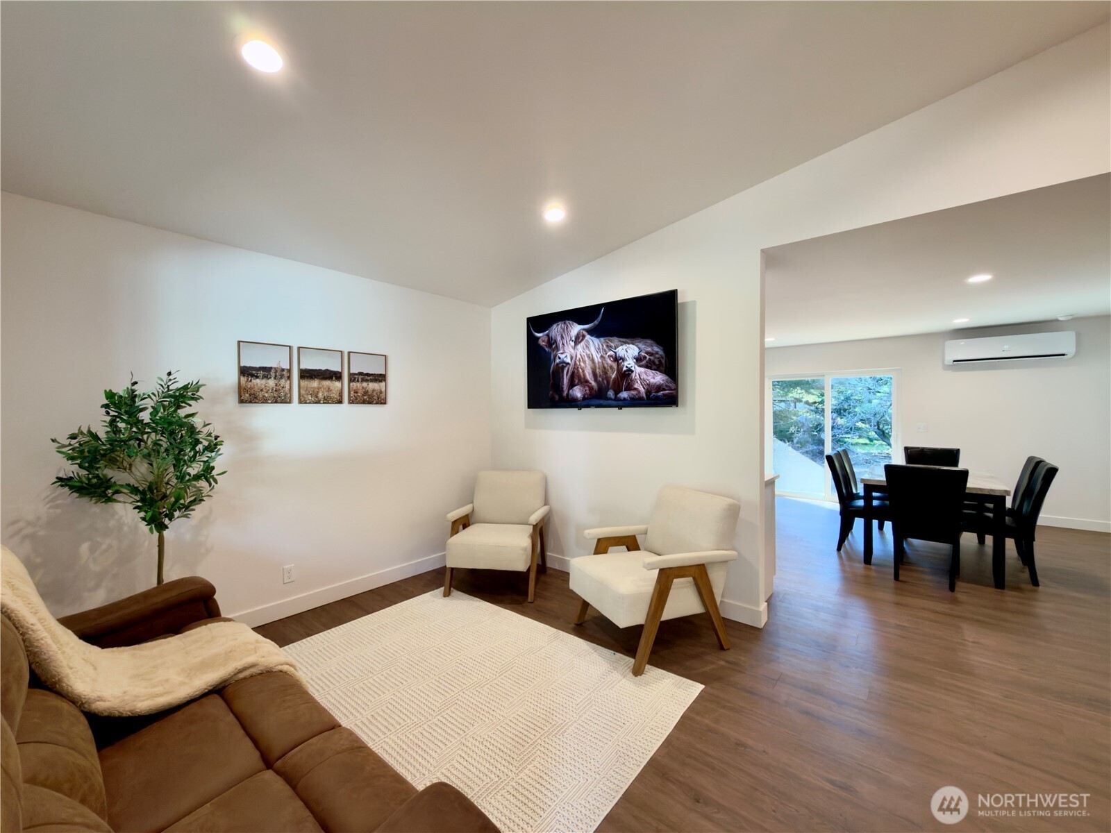 343 Duck Lake Drive SE