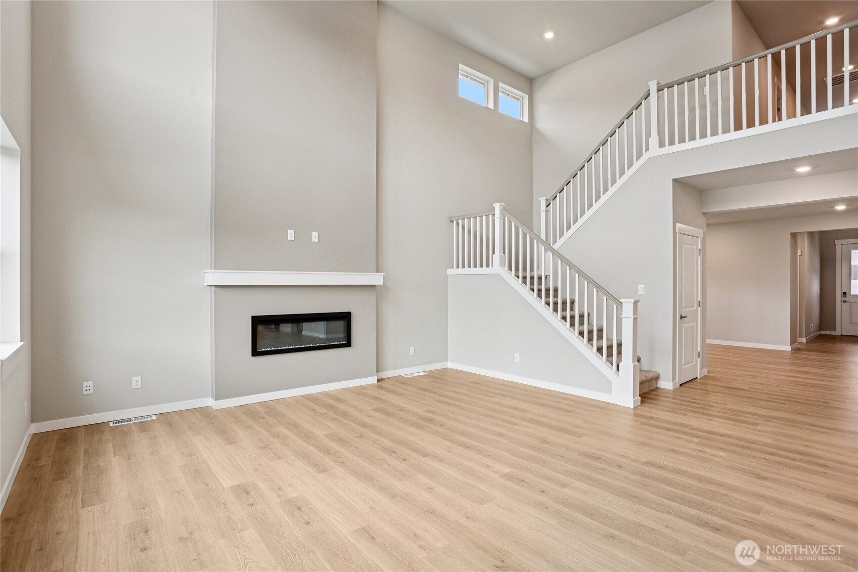 560 SE 11th Place 12