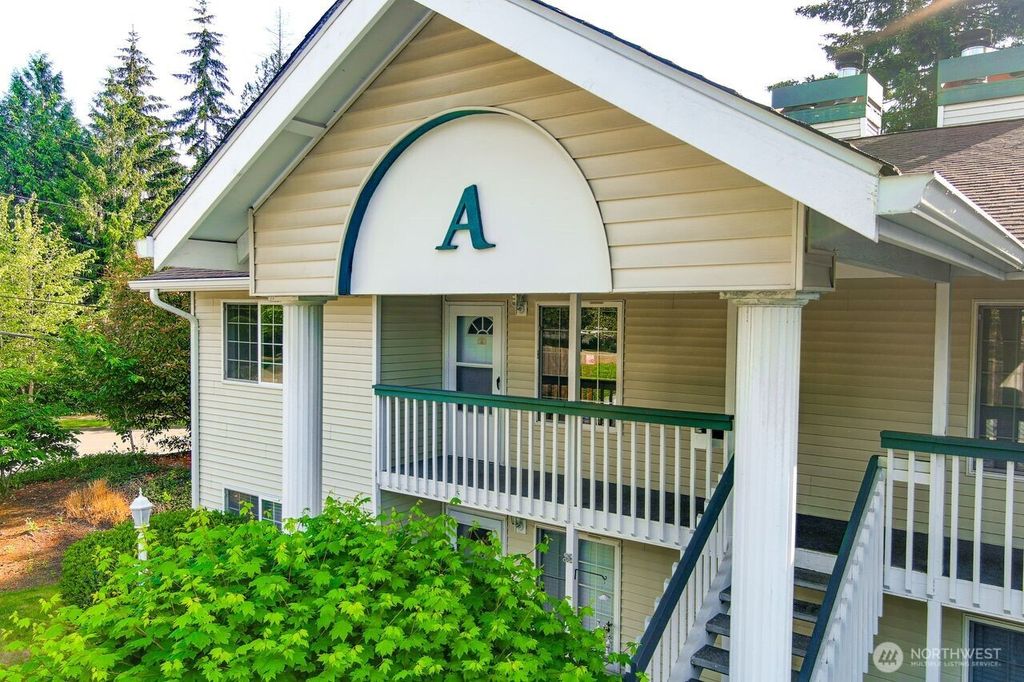 Photo of 1830 S 336th Street #A201, Federal Way, WA 98003 (MLS # 2529999)