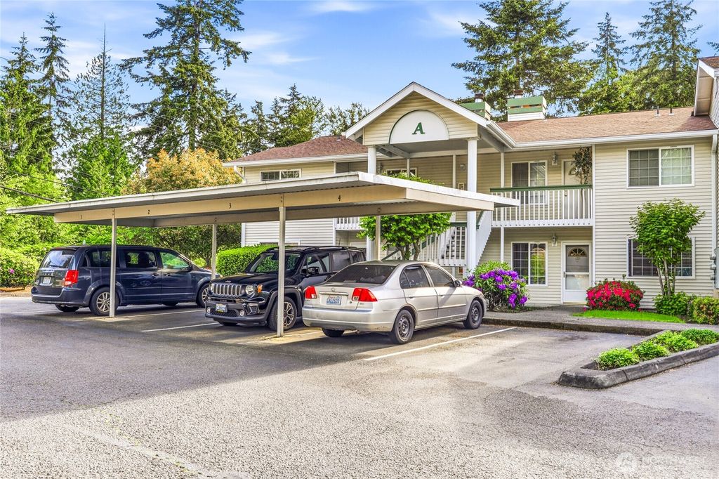 Photo of 1830 S 336th Street #A201, Federal Way, WA 98003 (MLS # 2529999)