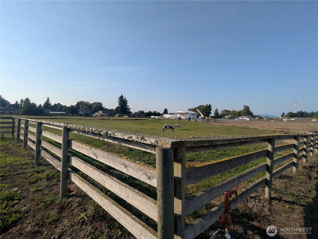 Photo of 17506 State Route 526, Mount Vernon, WA 98273 (MLS # 2493612)