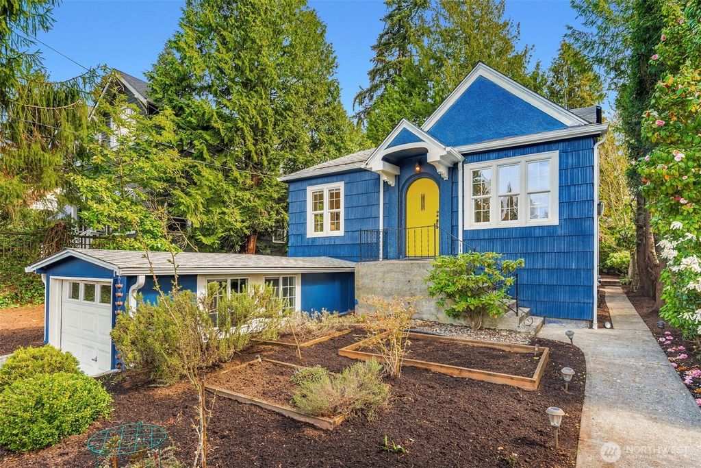 Photo of 8806 12th Avenue NE, Seattle, WA 98115 (MLS # 2353314)