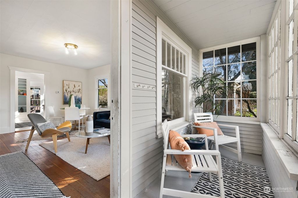 Photo of 2620 NW 86th Street, Seattle, WA 98117 (MLS # 2047134)