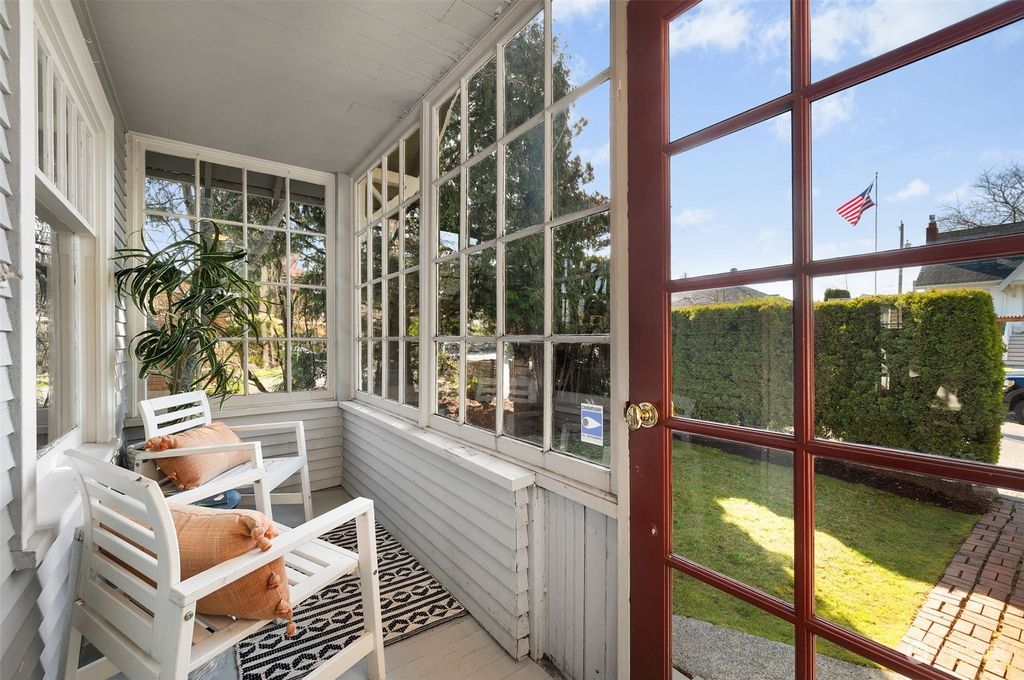 Photo of 2620 NW 86th Street, Seattle, WA 98117 (MLS # 2047134)