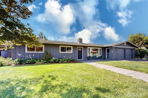 Photo of 1836 Pike Place, Walla Walla, WA 99362 (MLS # 2483697)