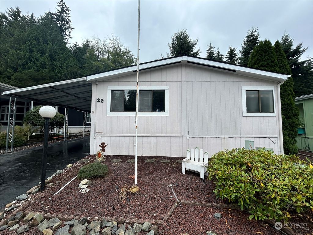 Photo of 5810 Fleming st St #22, Everett, WA 98203 (MLS # 2285736)