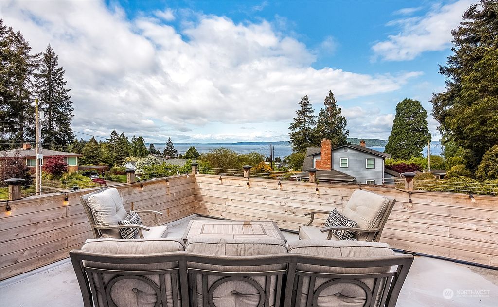 Photo of 1060 S Rainbow Lane, Des Moines, WA 98198 (MLS # 2233472)