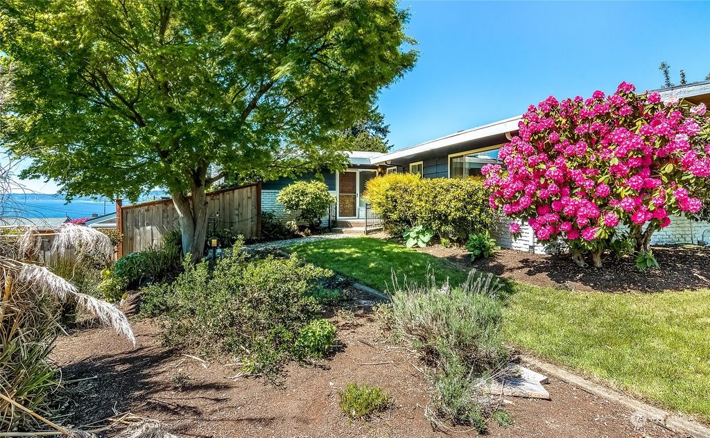 Photo of 1060 S Rainbow Lane, Des Moines, WA 98198 (MLS # 2233472)