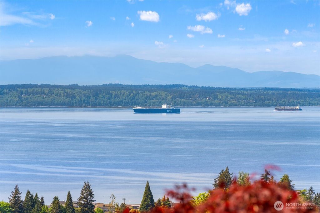 Photo of 9222 Sierra Street, Edmonds, WA 98020 (MLS # 2364869)