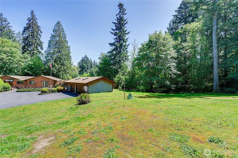 568 SE Oak Road
