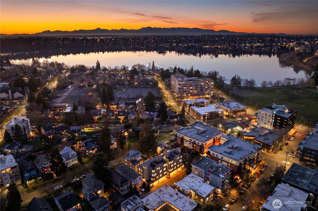 Photo of 6546 A Latona Avenue NE, Seattle, WA 98115 (MLS # 2472334)