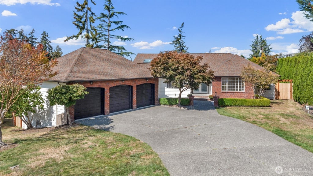 Photo of 2145 Clover Court, Mukilteo, WA 98275 (MLS # 2587274)