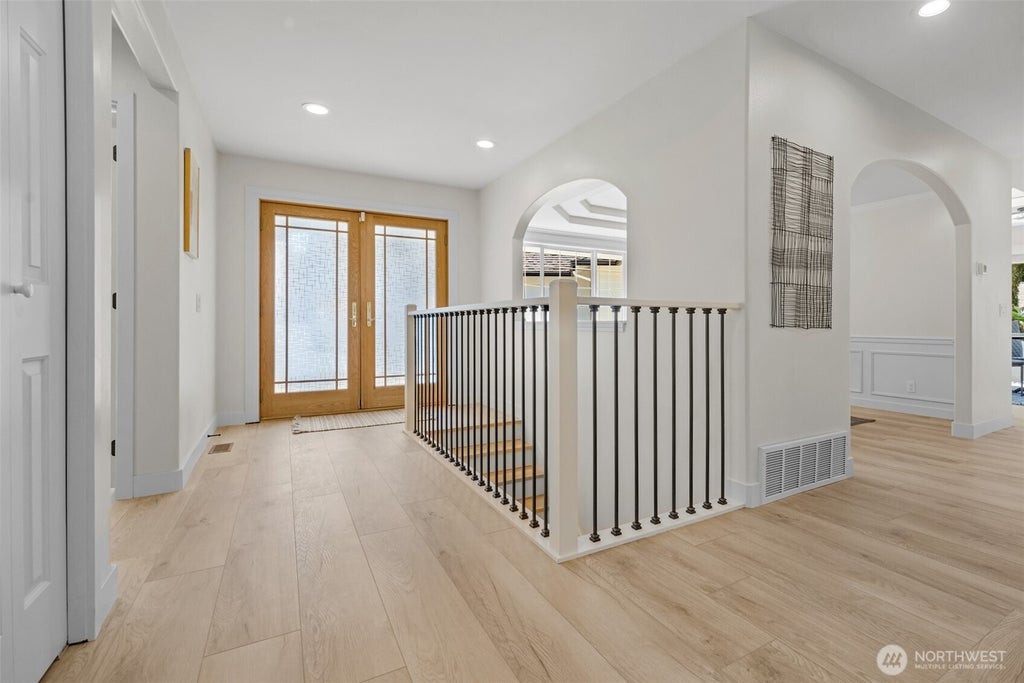 Photo of 2145 Clover Court, Mukilteo, WA 98275 (MLS # 2587274)