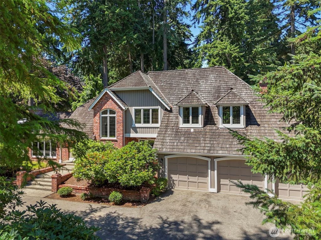 Photo of 13603 171st Avenue NE, Redmond, WA 98052 (MLS # 2408188)