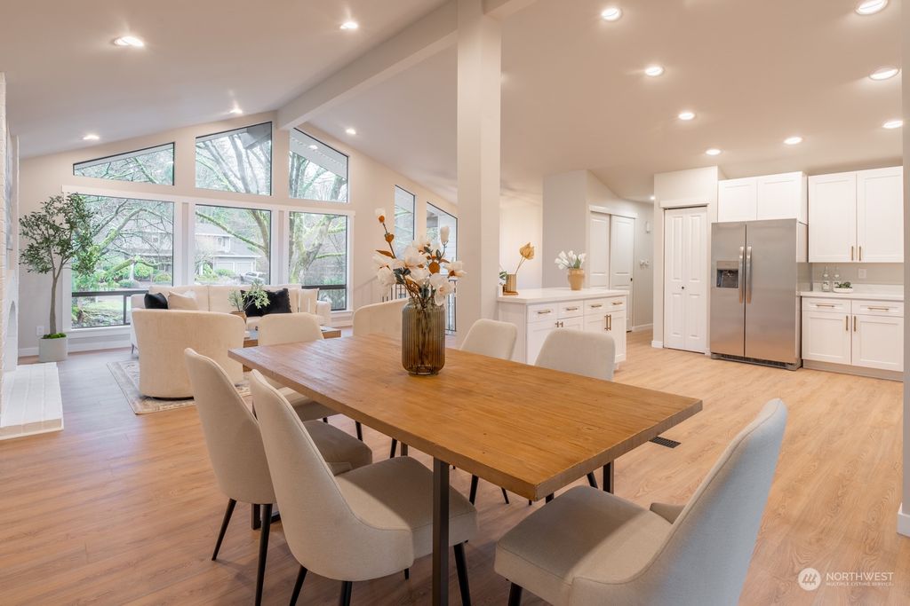 Photo of 13910 SE 60th Street, Bellevue, WA 98006 (MLS # 2322983)