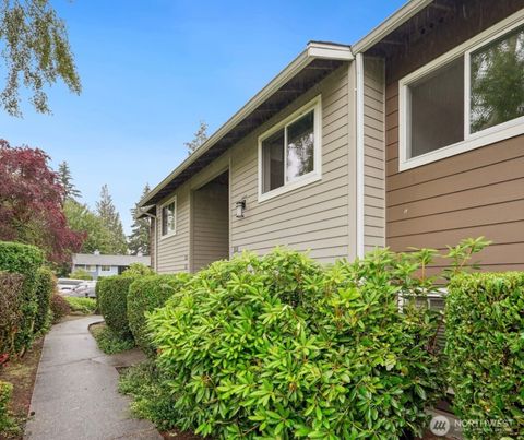 Photo of 921 130th Street SW #H201, Everett, WA 98204 (MLS # 2510434)