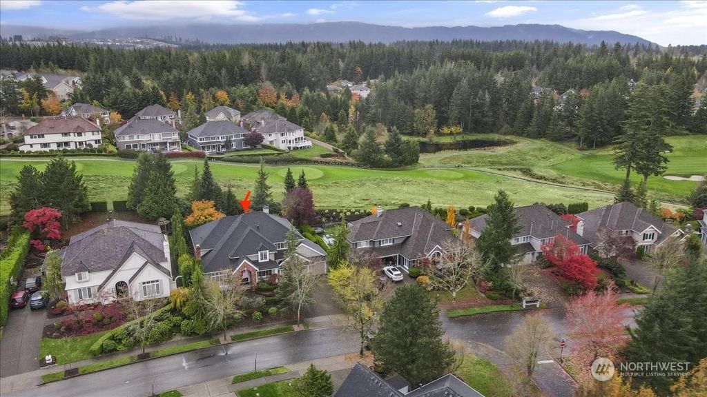 Photo of 6707 Cascade Avenue SE, Snoqualmie, WA 98065 (MLS # 2307648)
