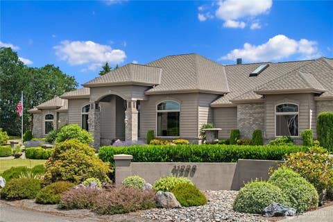 Photo of 11236 Airpark Lane SE, Yelm, WA 98597 (MLS # 2543993)