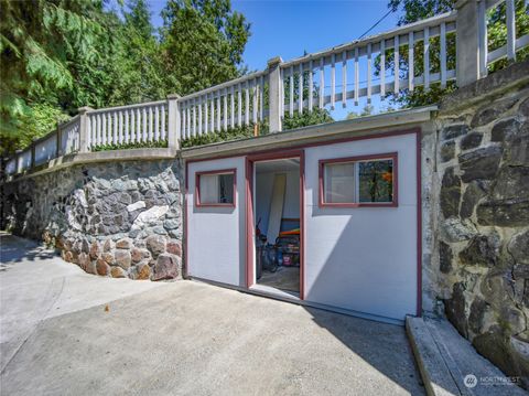 A home in Camano Island