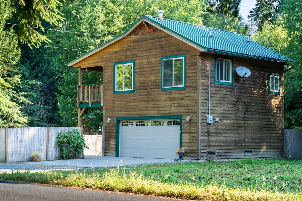 Photo of 11907 166th Drive NE, Arlington, WA 98223 (MLS # 1971143)