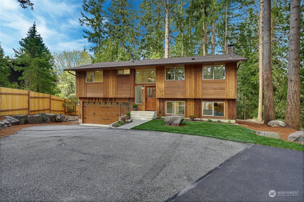 Photo of 12018 Scenic Drive, Edmonds, WA 98026 (MLS # 2218521)