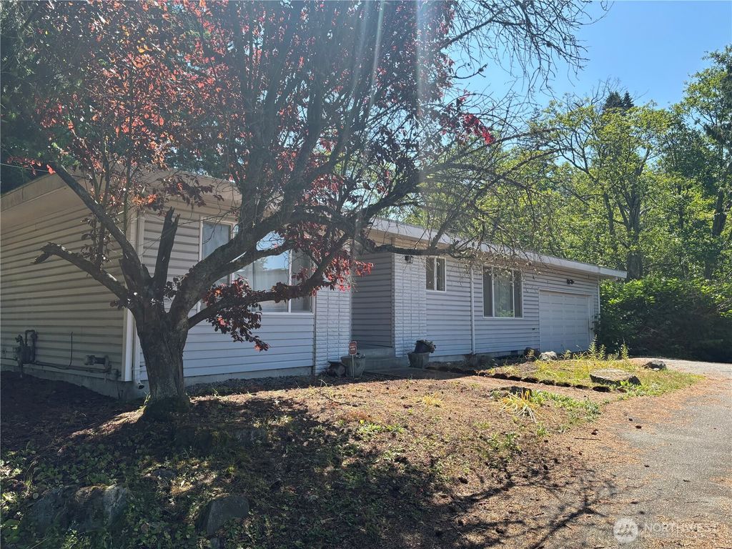 Photo of 311 9th Avenue N, Edmonds, WA 98020 (MLS # 2398415)