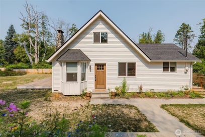 11109 E Jovita Boulevard Edgewood WA 98372