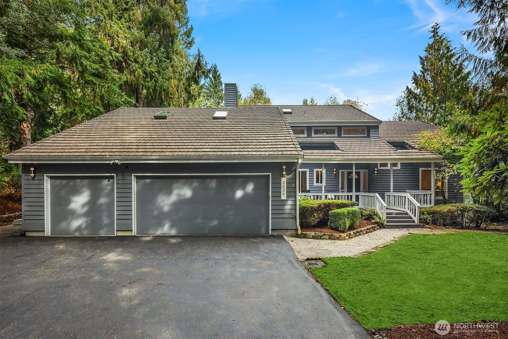 Photo of 2624 262nd Place SE, Sammamish, WA 98075 (MLS # 2444098)