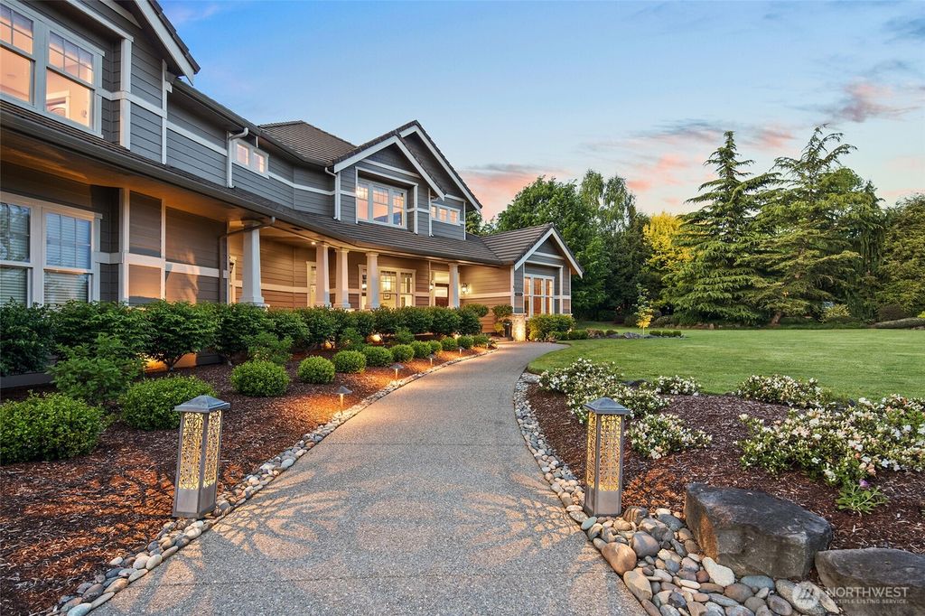 Photo of 10000 NE 114th Circle, Vancouver, WA 98662 (MLS # 2487450)