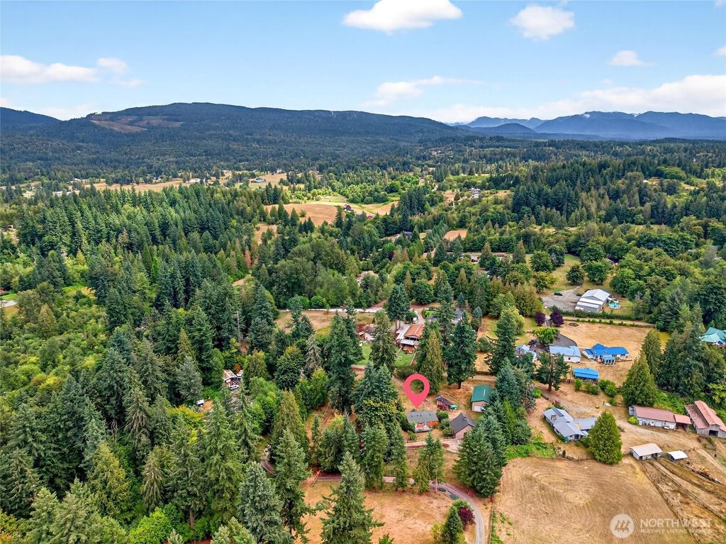 Photo of 20915 259th Avenue SE, Maple Valley, WA 98038 (MLS # 2438193)